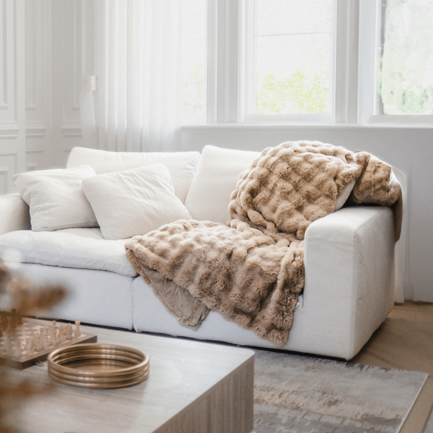 Accessory - Capasa Alpine Faux Fur Blanket - MC - Mario Capasa