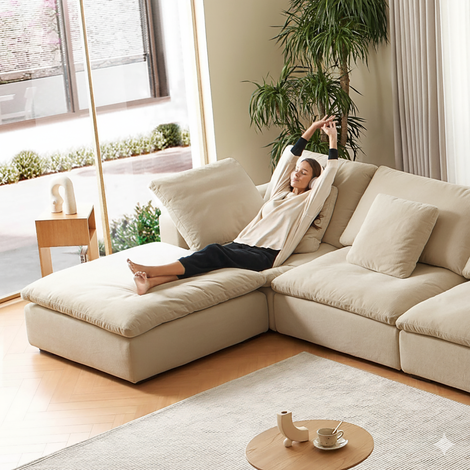 Tivoli Cloud U Sectional