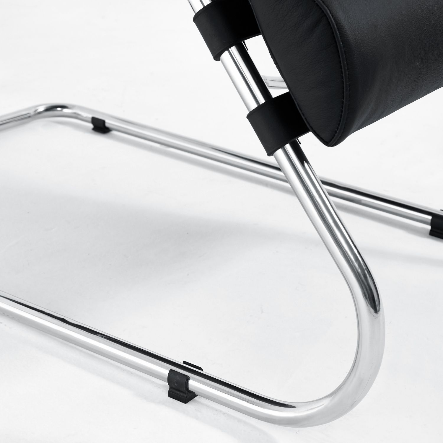 Edward Lounge Chair - Mario Capasa