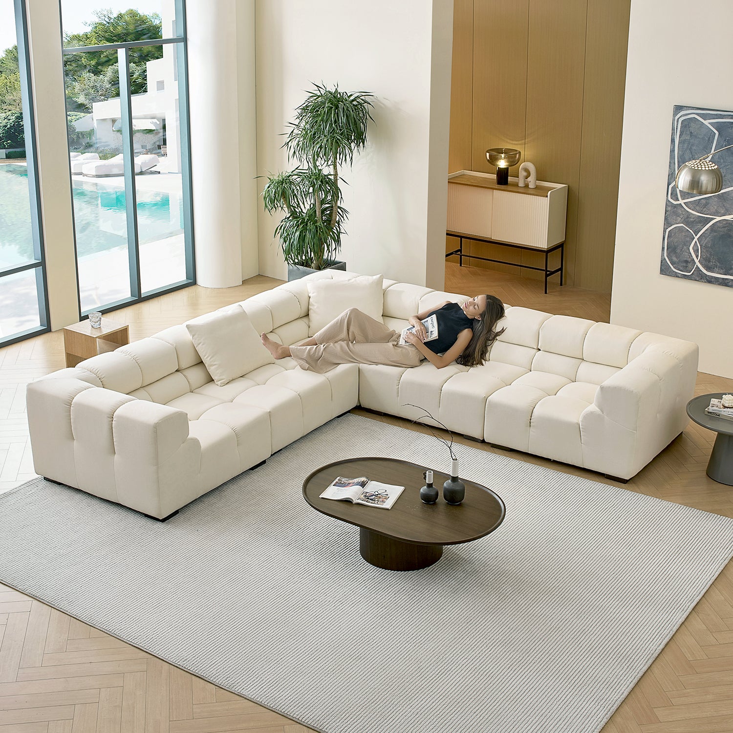 Amora Closed L Sectional