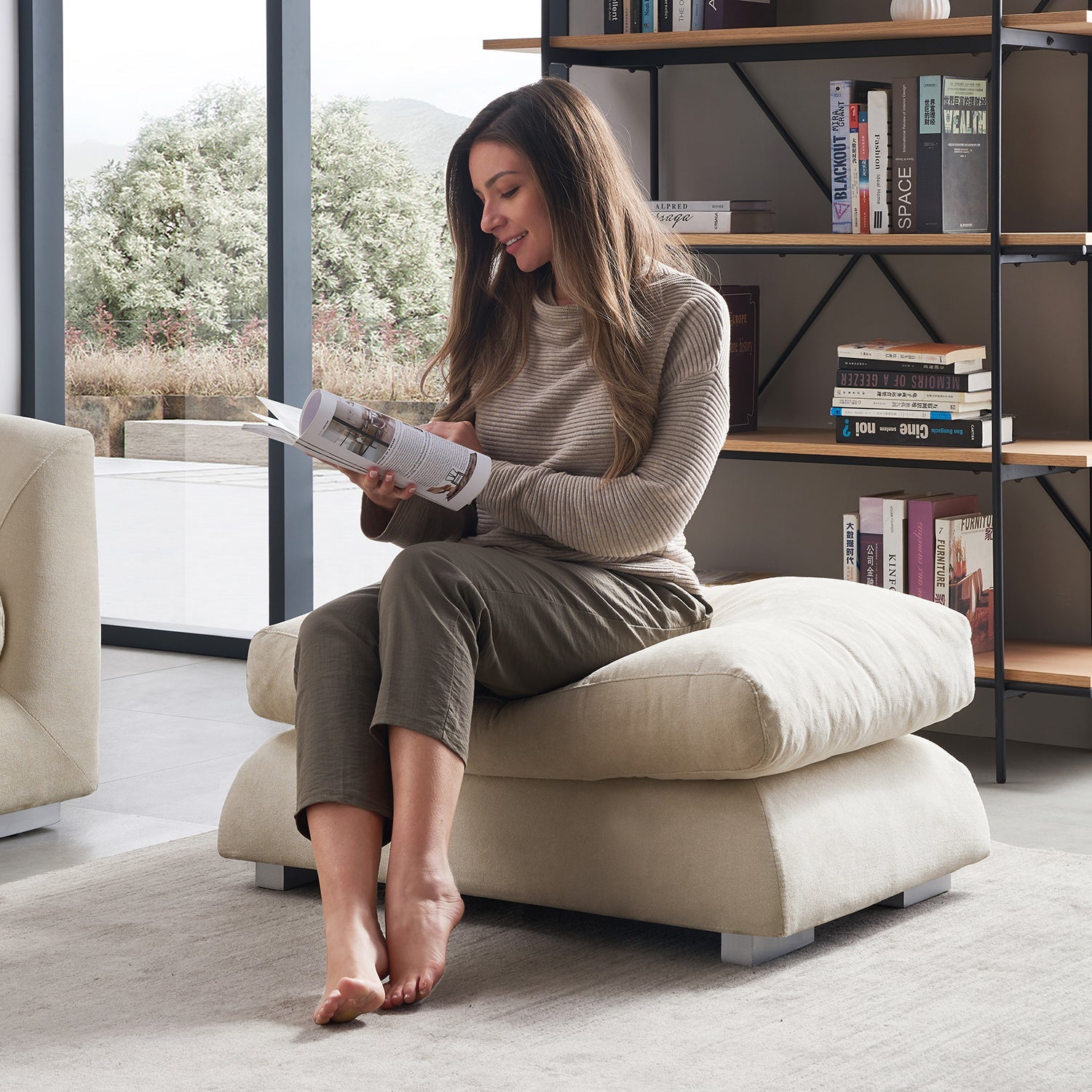 Feathers Ottoman - Mario Capasa