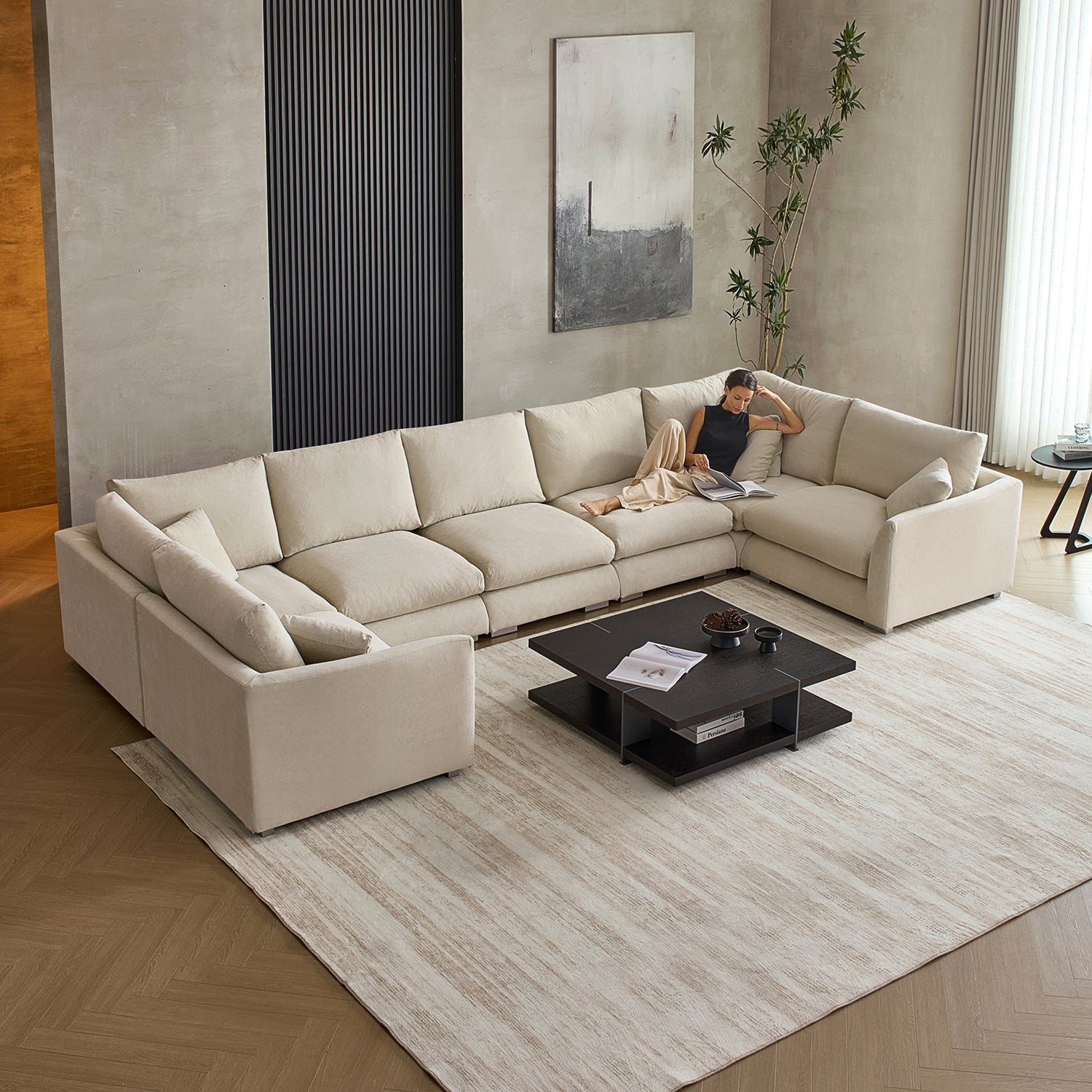 Feathers U-Closed Sectional