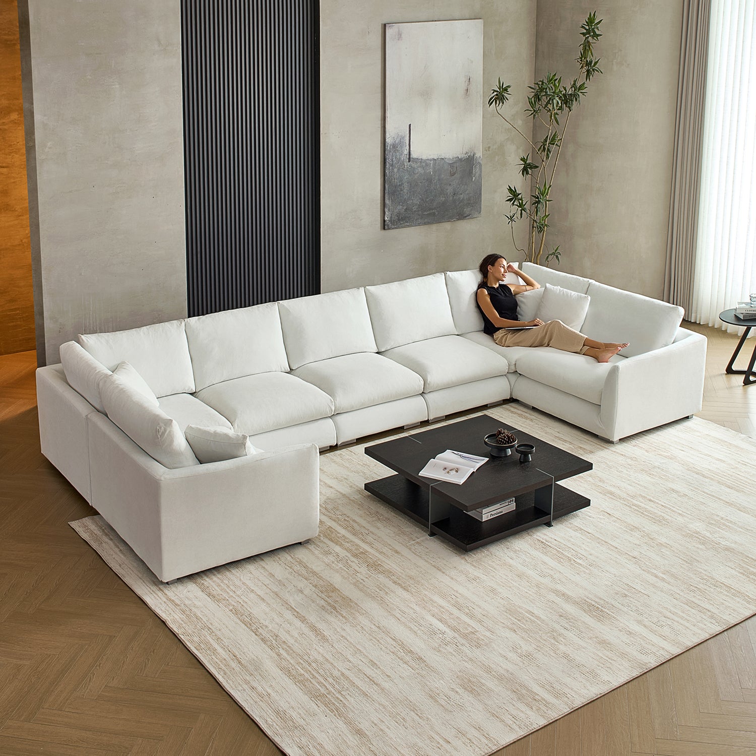 Feathers U-Closed Sectional