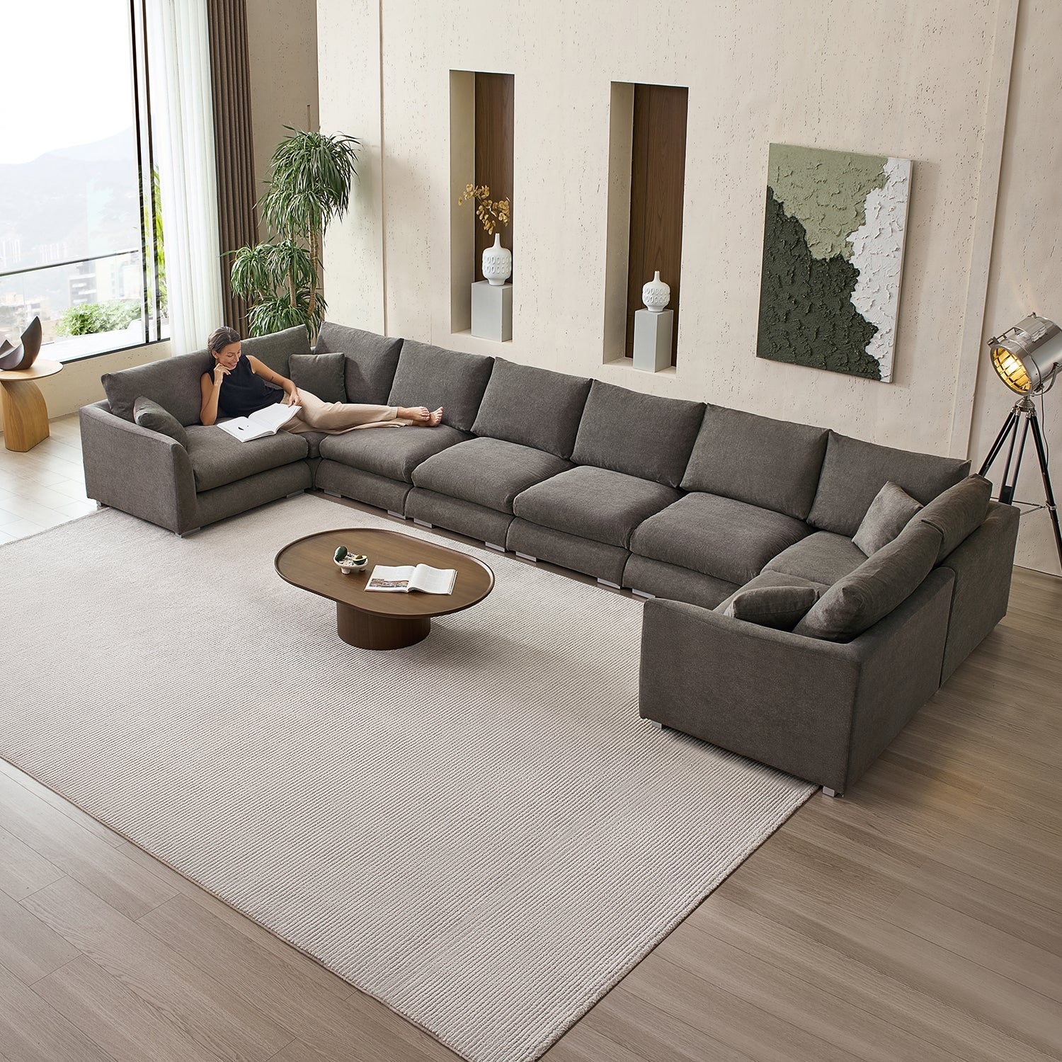 Feathers U-Closed Sectional