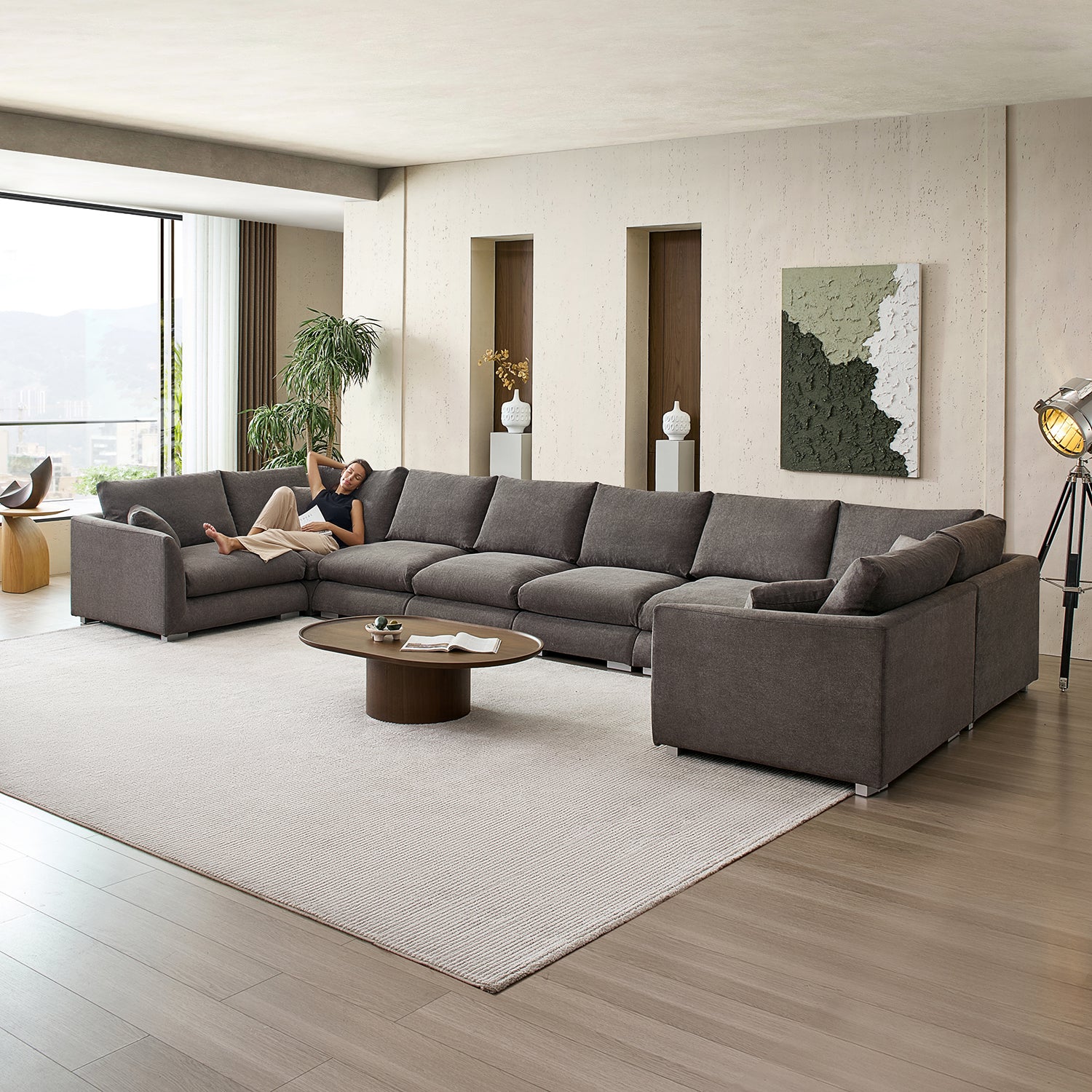 Feathers U-Closed Sectional