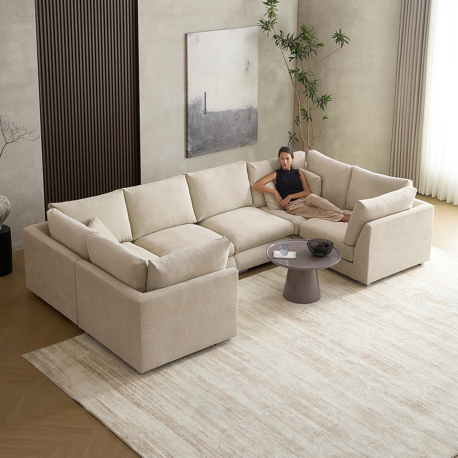 Feathers U-Closed Sectional