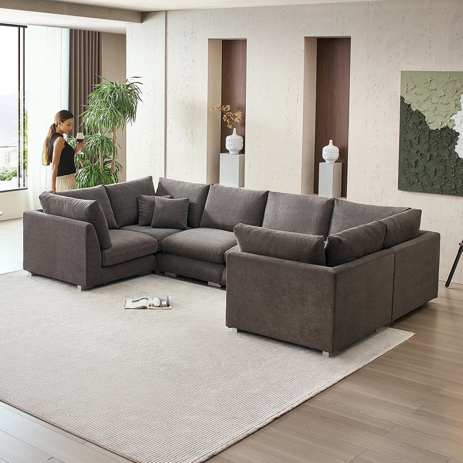 Feathers U-Closed Sectional