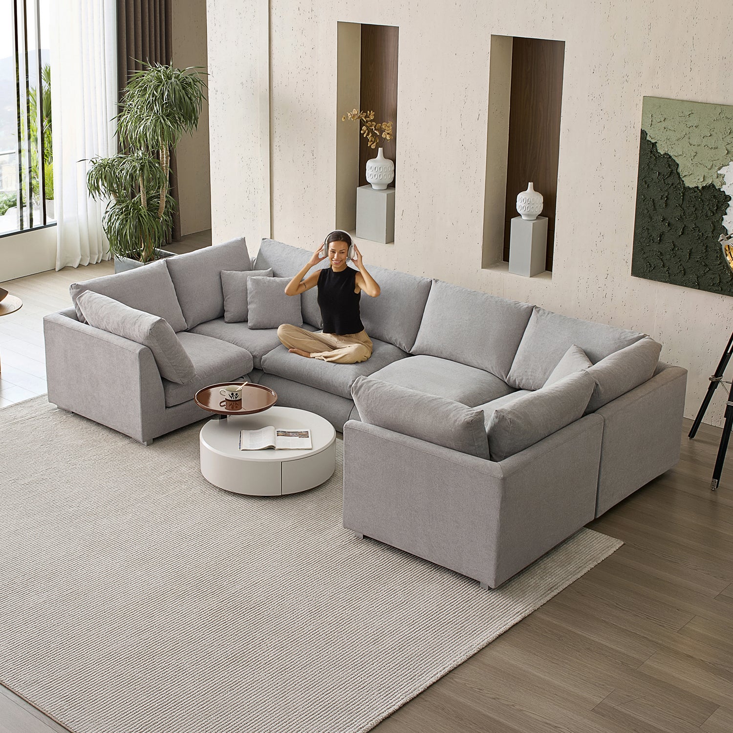 Feathers U-Closed Sectional