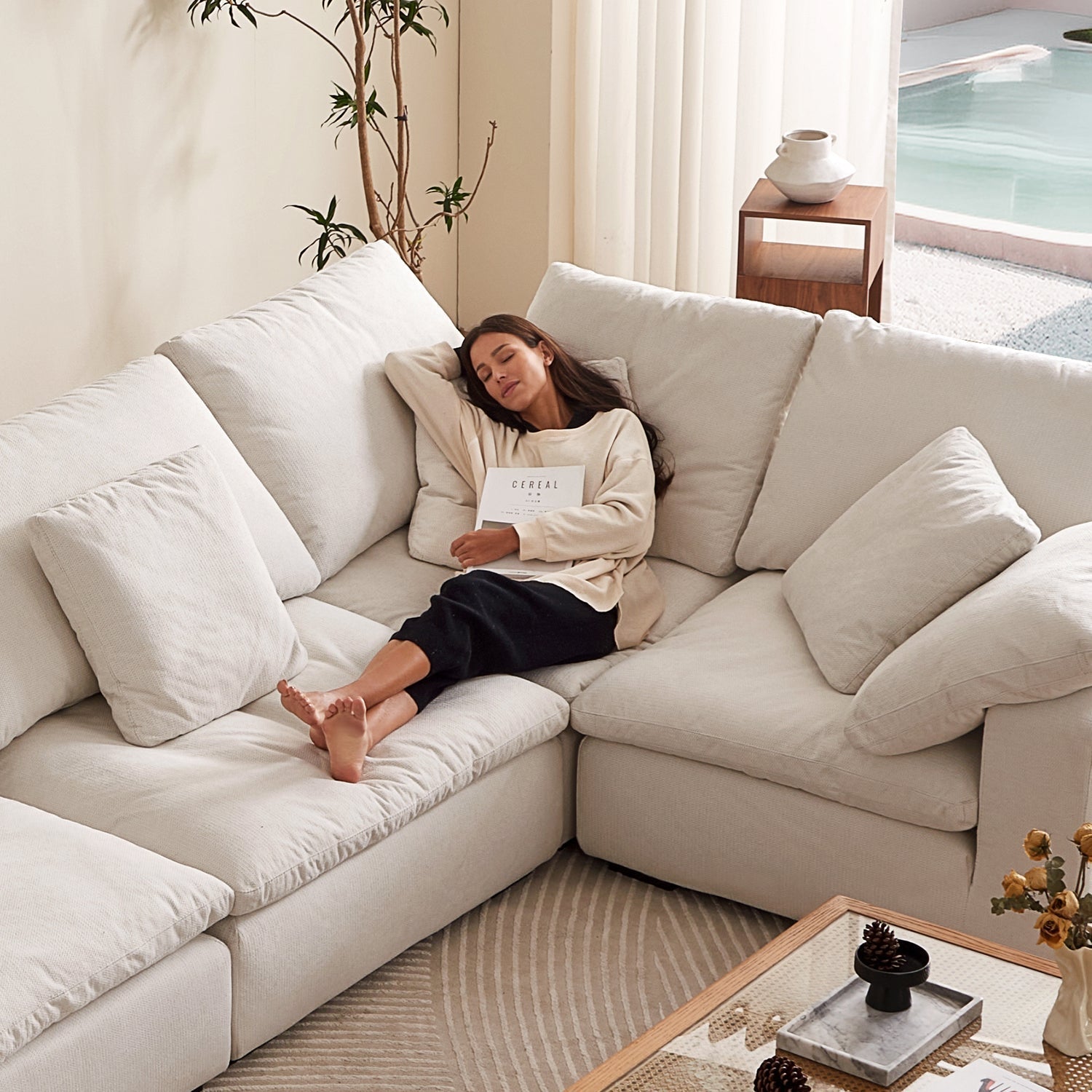 Malibu Cloud U Closed Sectional - Mario Capasa