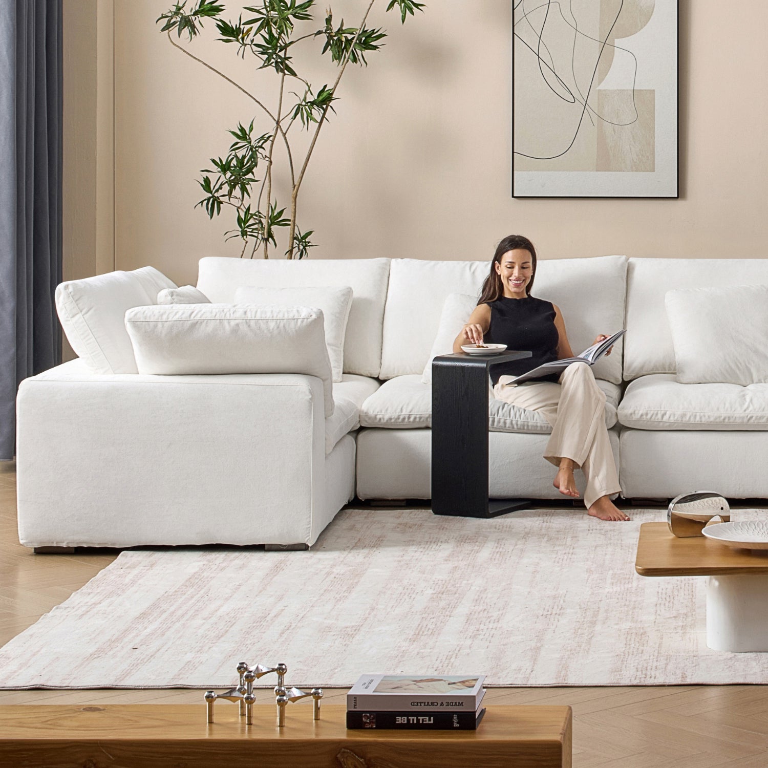 Tivoli Cloud U Closed Sectional