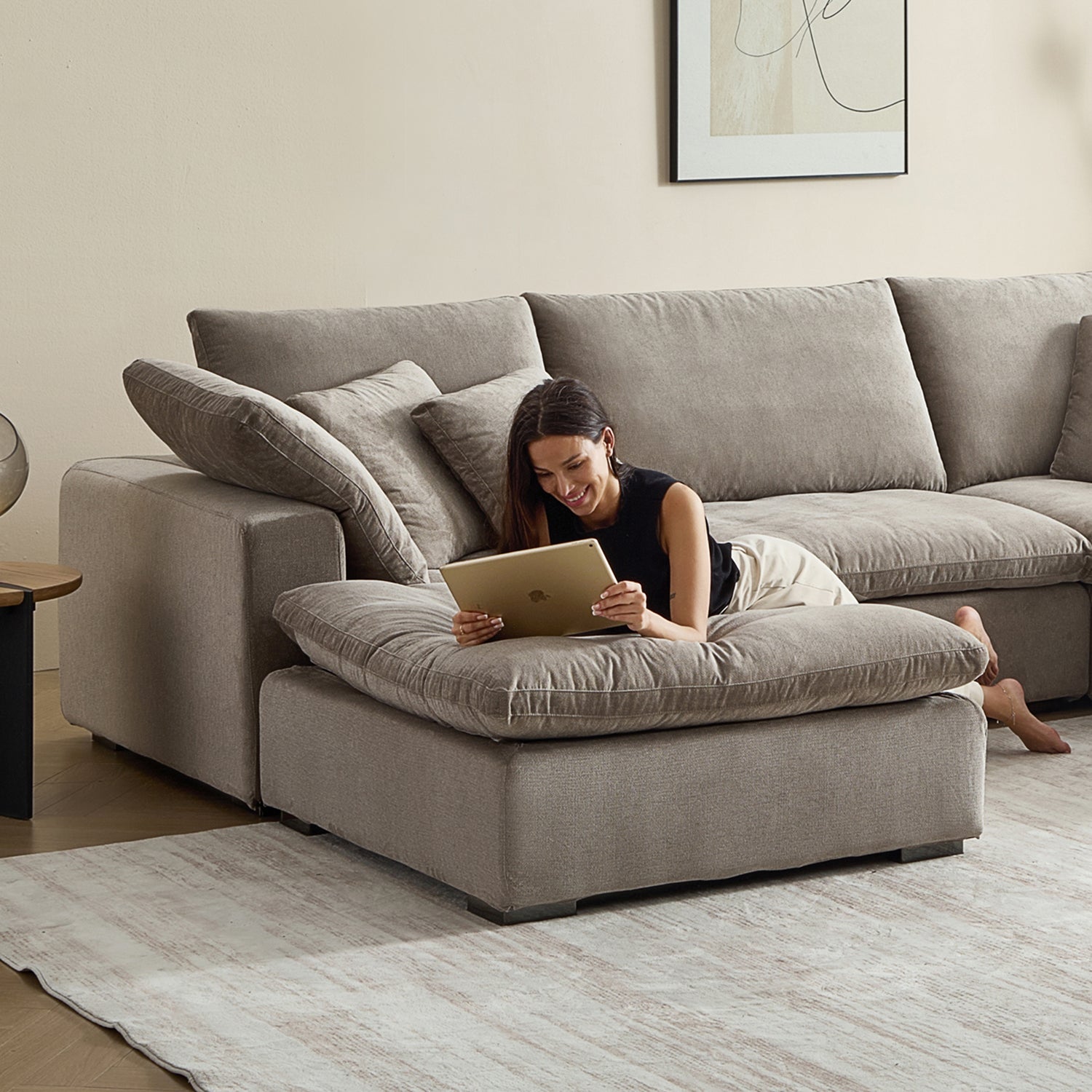 Tivoli Cloud U Sectional