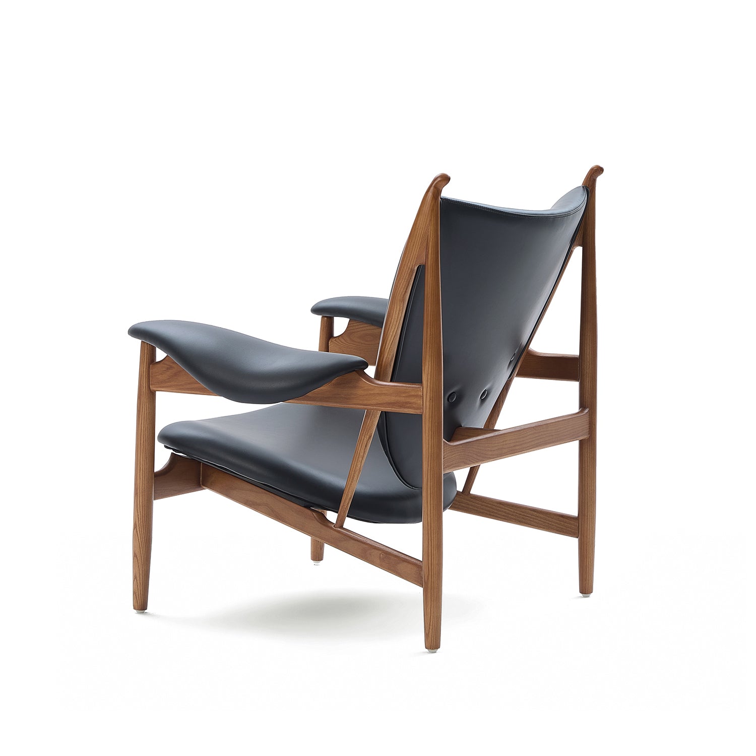 Matteo Tuft Chair