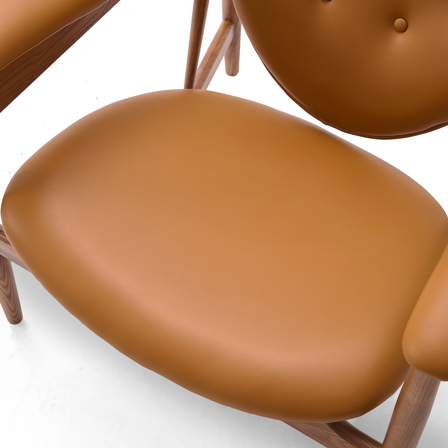 Matteo Tuft Chair