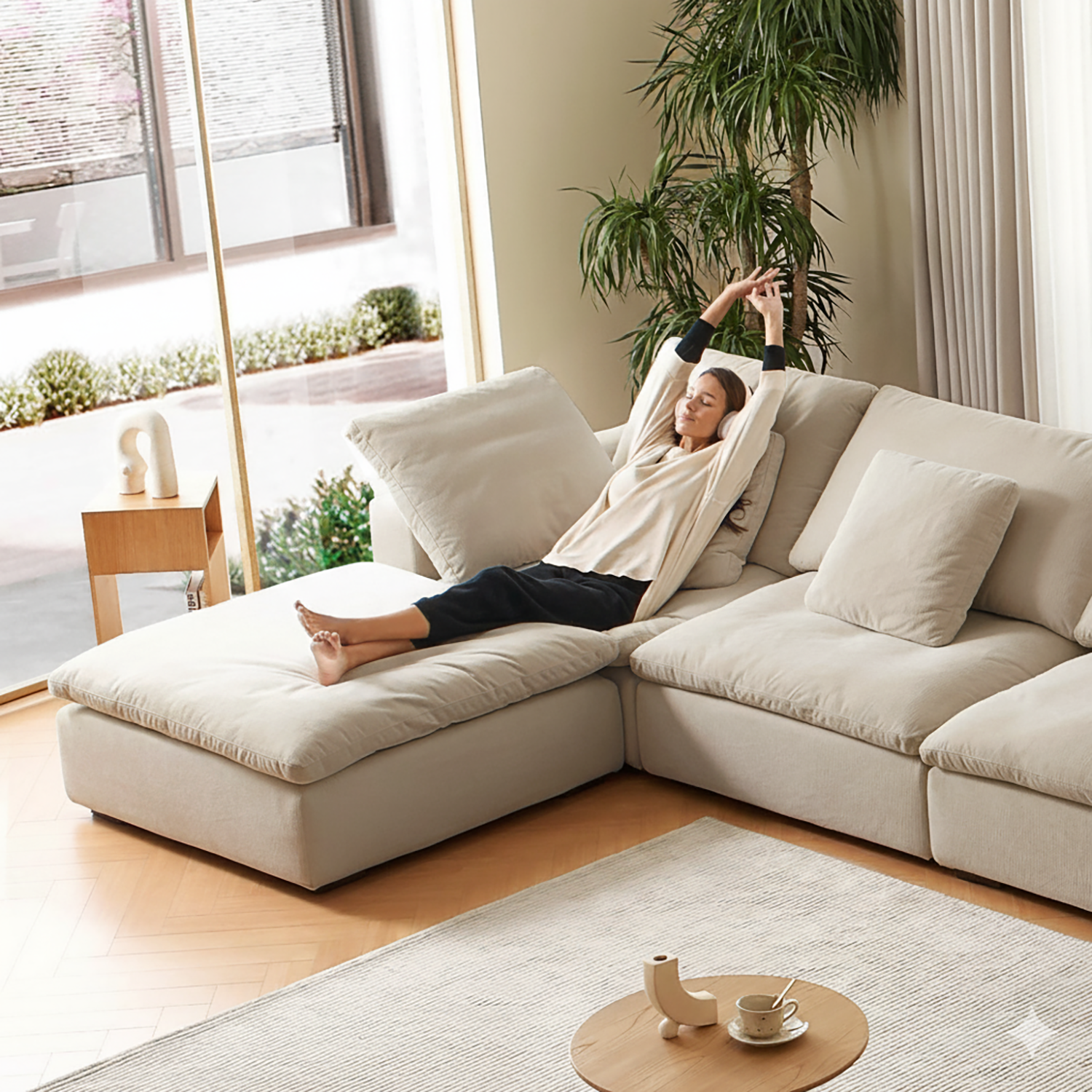 Tivoli Cloud U Sectional